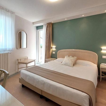 Hotel Villa Europa การ์ญาโน ภายนอก รูปภาพ